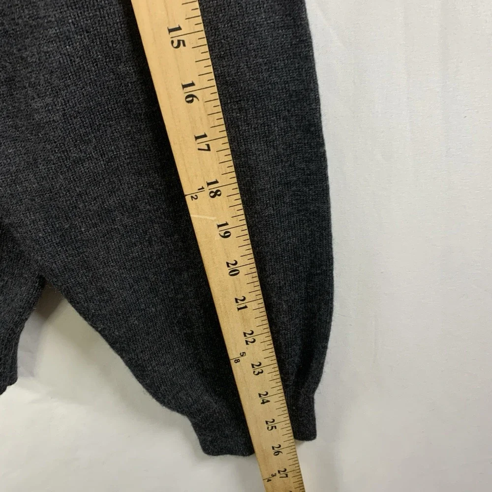Mens Lightweight Merino Wool V Neck Sweater Size XL Charcoal Gray Minimalist